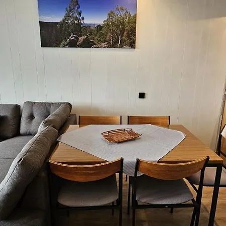Apartment App 546 *